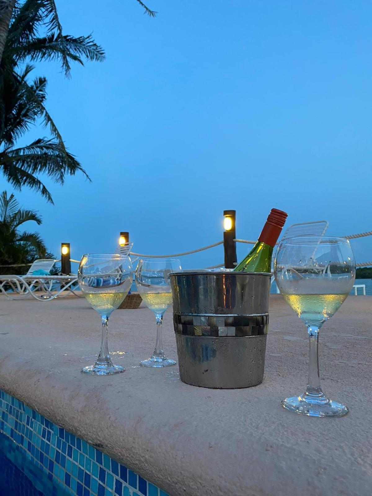 Hotel La Marina Del Rio La Pesca ภายนอก รูปภาพ
